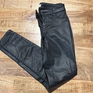 DL1961 Emma power legging; jeans style skinny.  Size 26; gently used